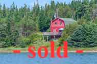 Cottage with Ocean front - 2 bedrooms on 3.3 acres for sale on Cape Breton Island, Nova Scotia